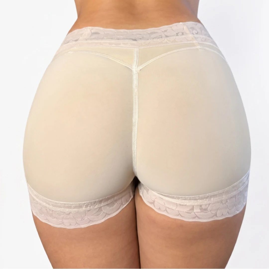 Short Faja Triple Realce De Cola®️